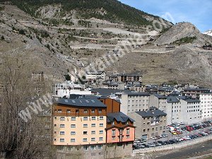 Hotel SKI PLAZA Canillo , accès par télécabine aux pistes de ski de Grandvalira, secteur Canillo